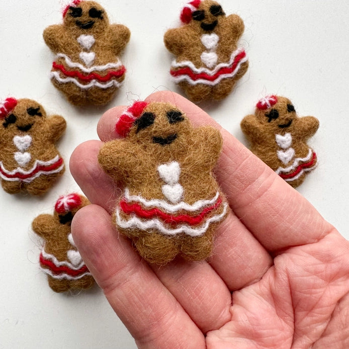 Mini Felt Gingerbread Mama